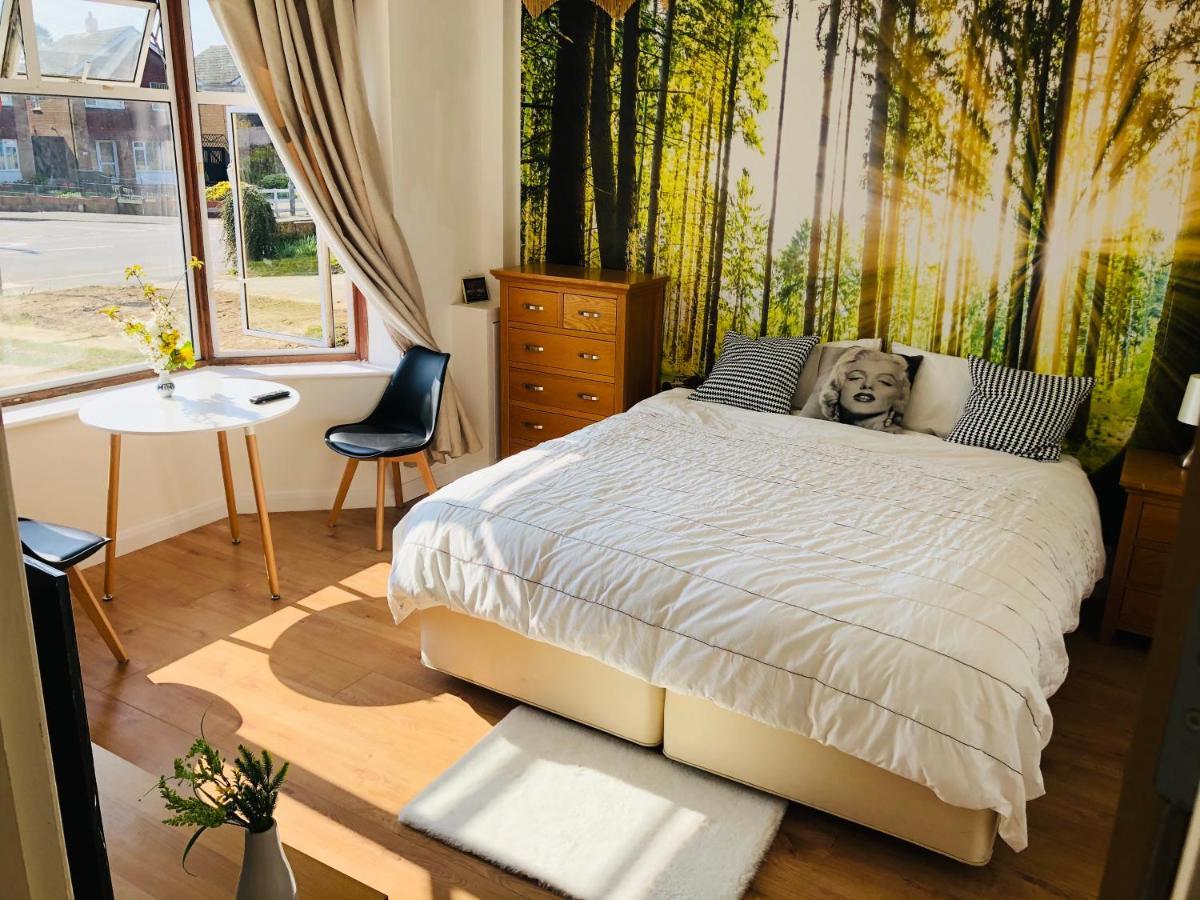 Amazing Quiet Garden House Near London Luton Airport Διαμέρισμα Εξωτερικό φωτογραφία