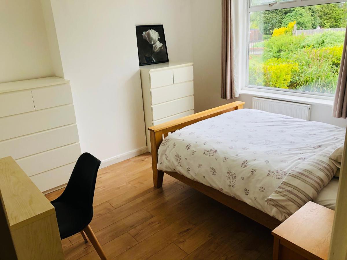 Amazing Quiet Garden House Near London Luton Airport Διαμέρισμα Εξωτερικό φωτογραφία