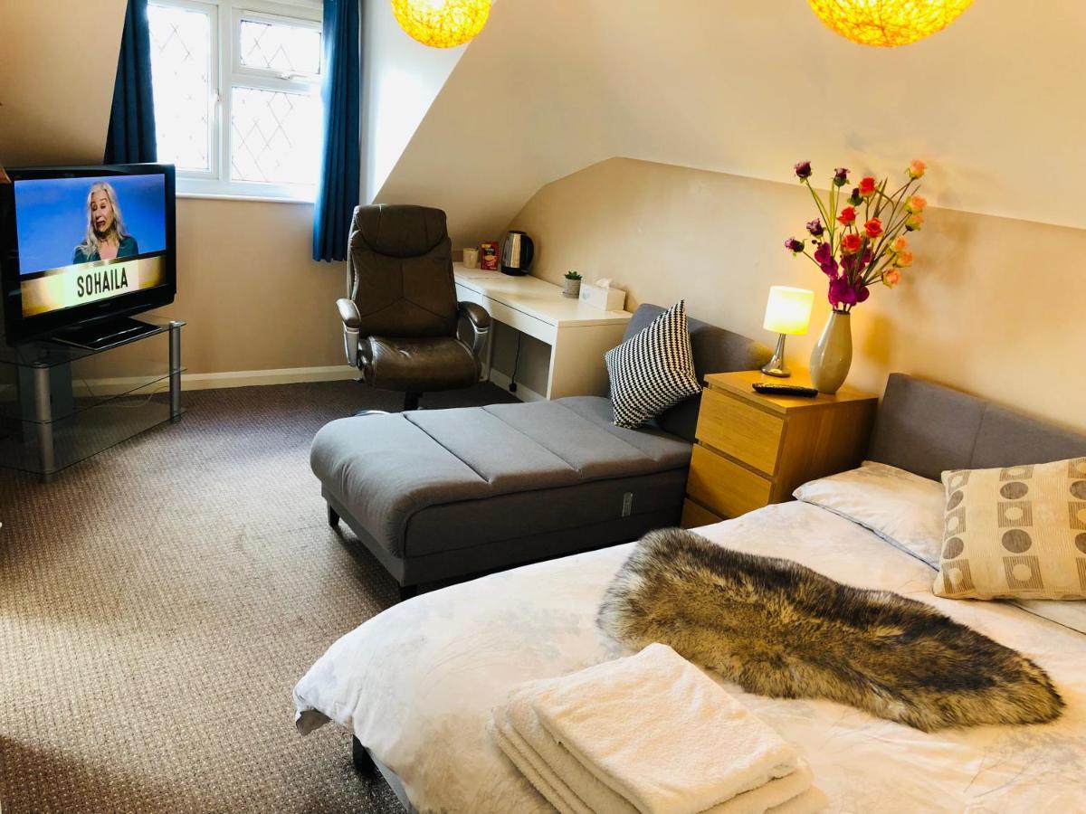 Amazing Quiet Garden House Near London Luton Airport Διαμέρισμα Εξωτερικό φωτογραφία
