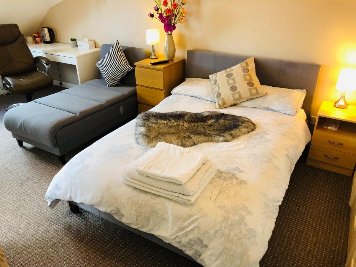 Amazing Quiet Garden House Near London Luton Airport Διαμέρισμα Εξωτερικό φωτογραφία