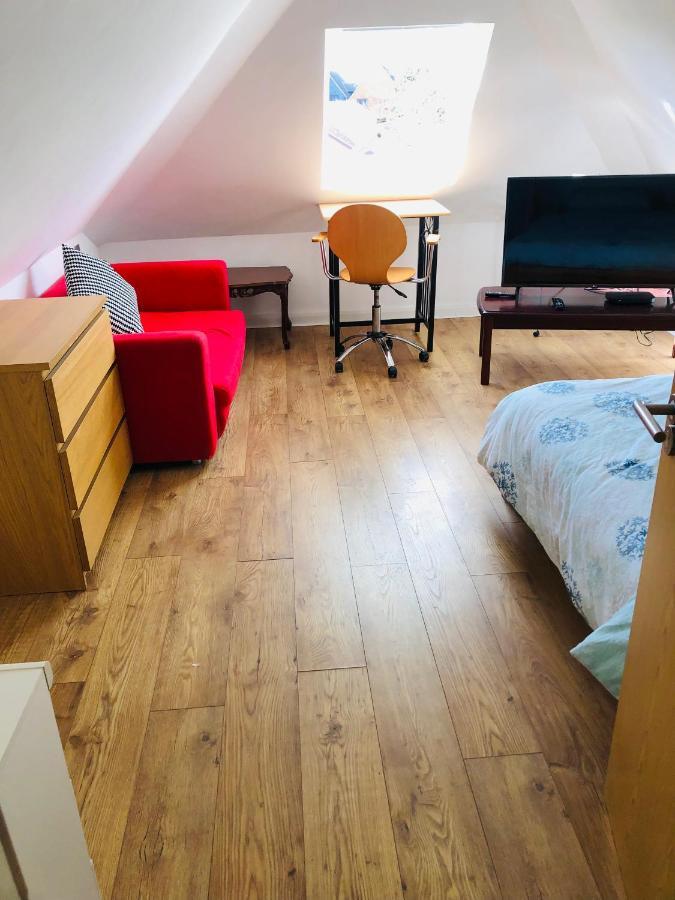 Amazing Quiet Garden House Near London Luton Airport Διαμέρισμα Εξωτερικό φωτογραφία